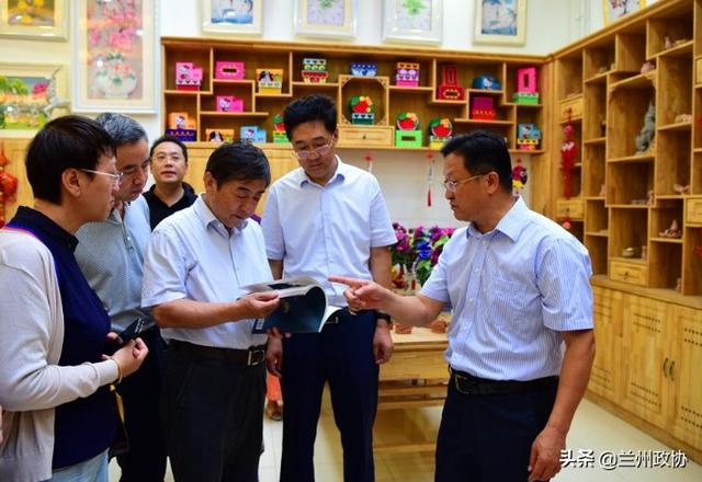 《关于加快发展我市智力残疾人中等职业教育的