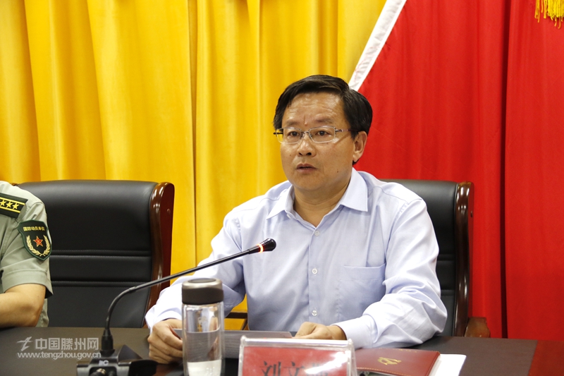 代表枣庄军分区党委对刘文强同志担任滕州市人武部党委第一书记表示