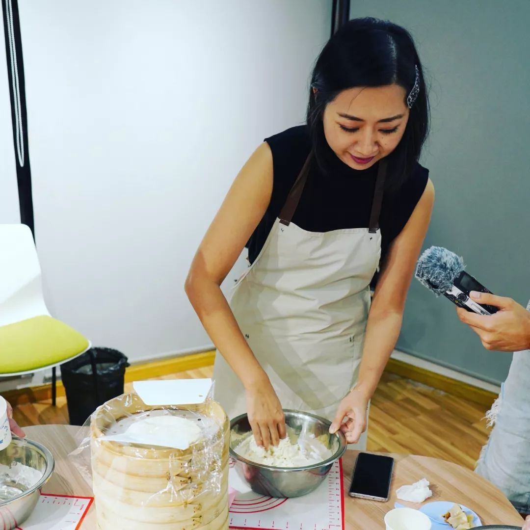 非遗传人亲自教做烧卖,清清学会了吗?