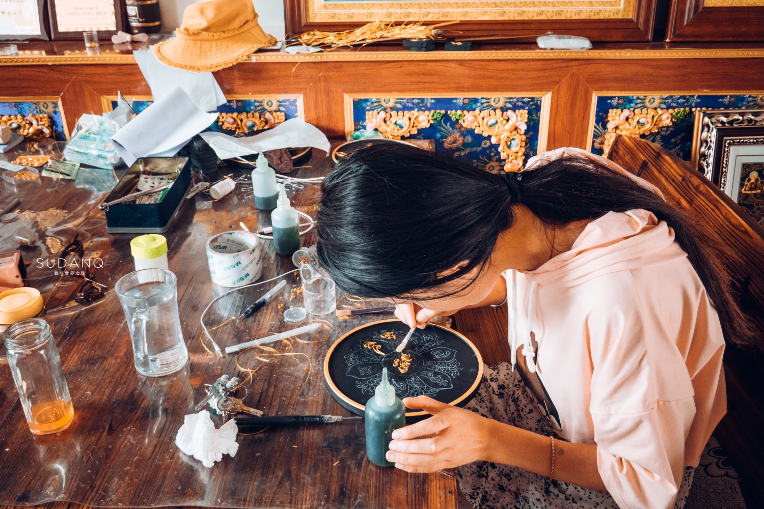 何为掐丝唐卡?澳大利亚游客花2000块钱购为收