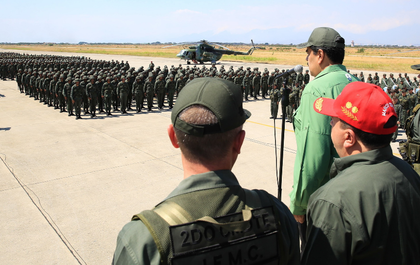 马杜罗发布橙色警报委内瑞拉军队静待战斗通知