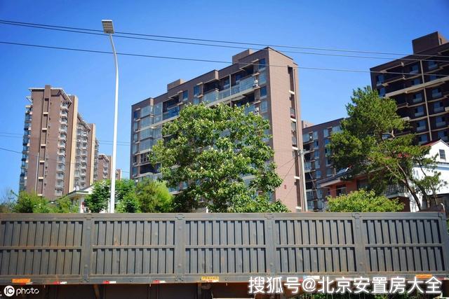 北京本地人口有多少人_姓云全国人口有多少(2)