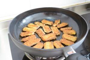 怎么样煎带鱼不碎 ca5cf105395d457496f125ae14a2bc96.jpeg