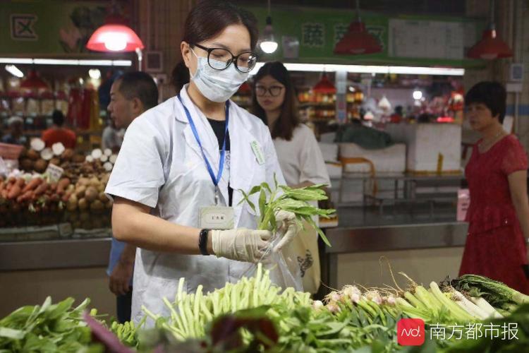 “双节”临近，广州白云食品安全治理已责令12家月饼生产商整改