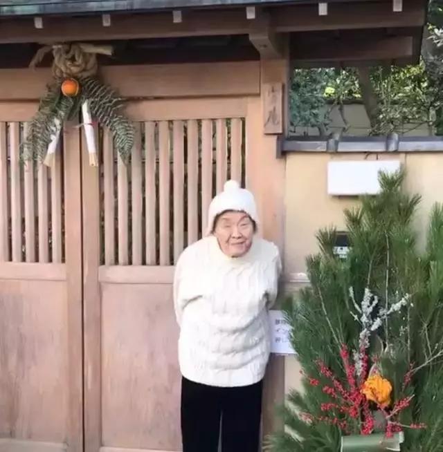 96岁尼姑 酒色不忌，还拿了国家级奖章
