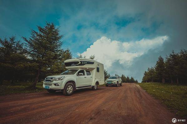 飞云之上:开在云端的星空茶社