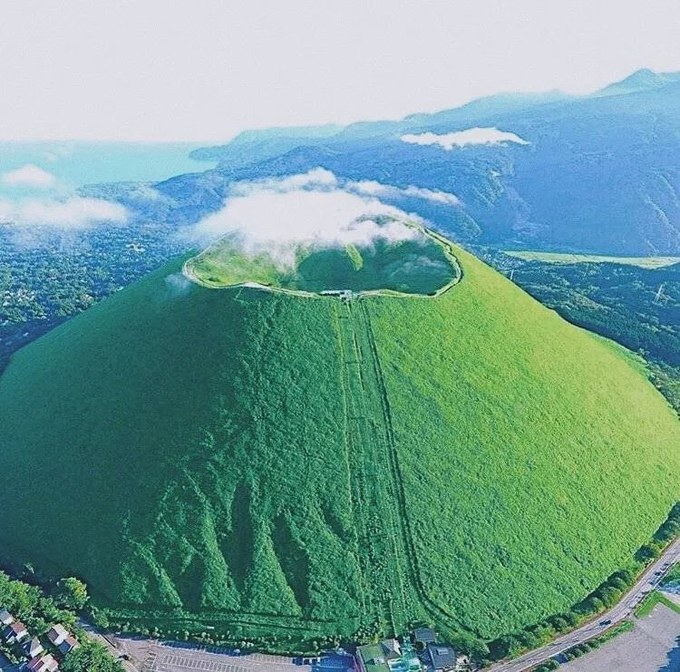 日本小众景点一生必去一次伊豆大室山