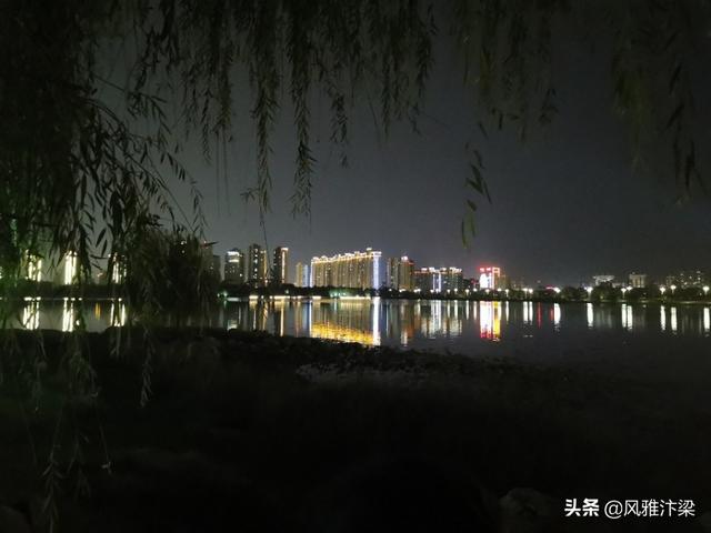 河南开封:如画夜景,夜景如画,打卡开封西湖