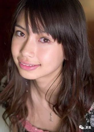 凸嘴怎么笑起来好看 23bc012f79ed4fb496efedea490b8f76.jpeg