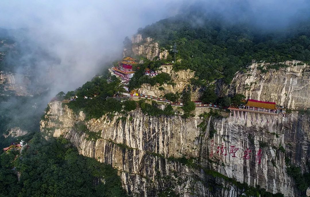 线路二:义县奉国寺——医巫闾山老爷岭景区(牵马岭)北镇庙