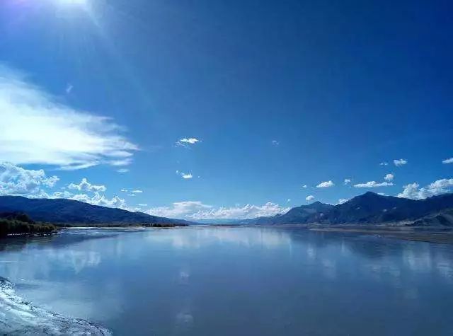 海上文苑 | 海洋诗10首:何为惊世叹辉煌? 一港飞