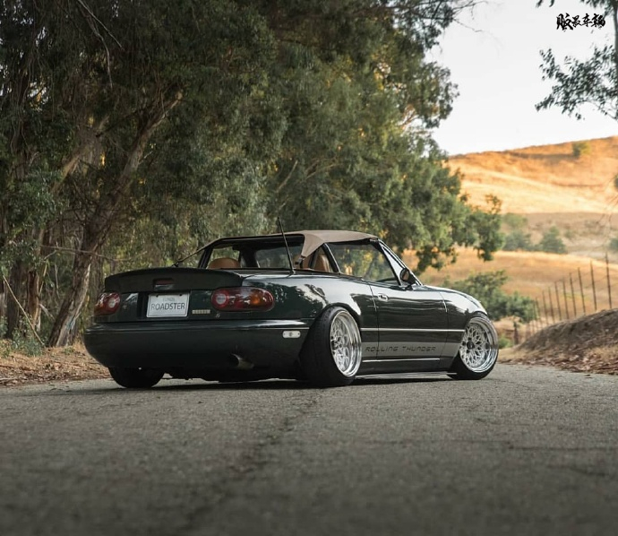 优雅的马自达 miata na