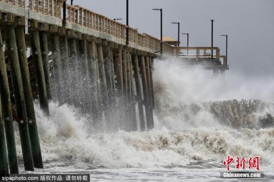 “多里安”降为一级飓风威力不减登陆美北卡罗来纳州