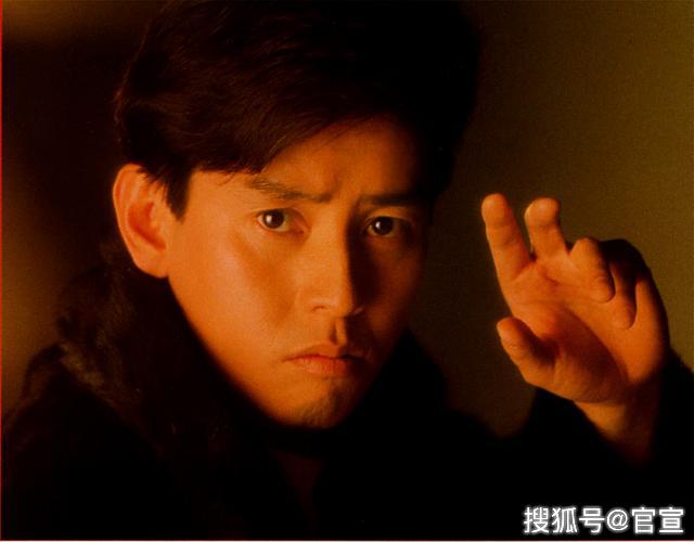 69岁谭咏麟演唱会高音上不去,歌迷心疼大合唱