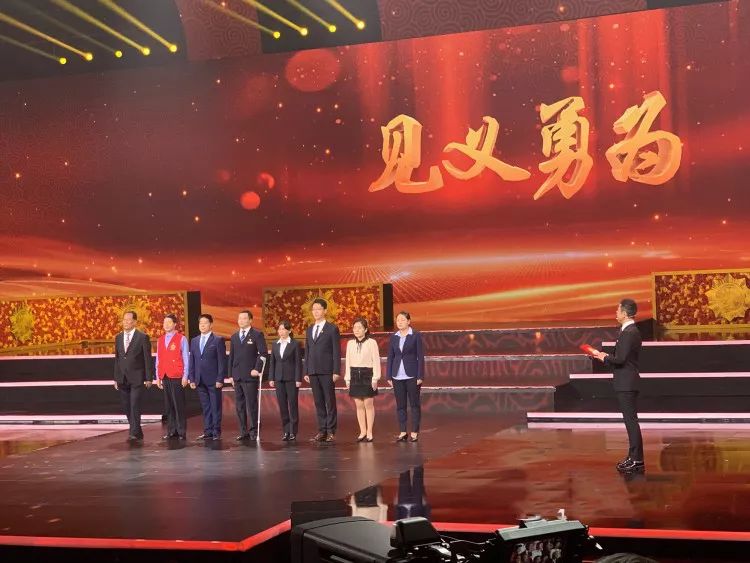 我市王爱东当选全国道德模范!