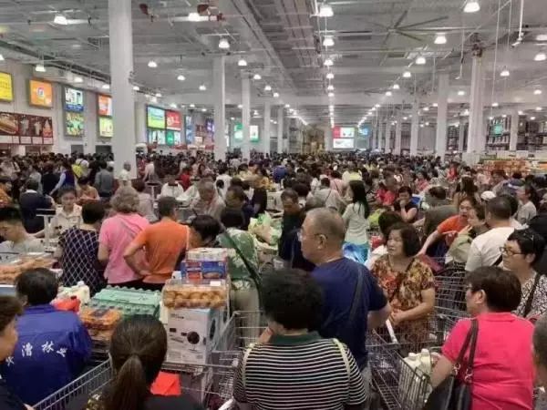 大反转!爆火的Costco,突遭会员排队退卡!啥情况?