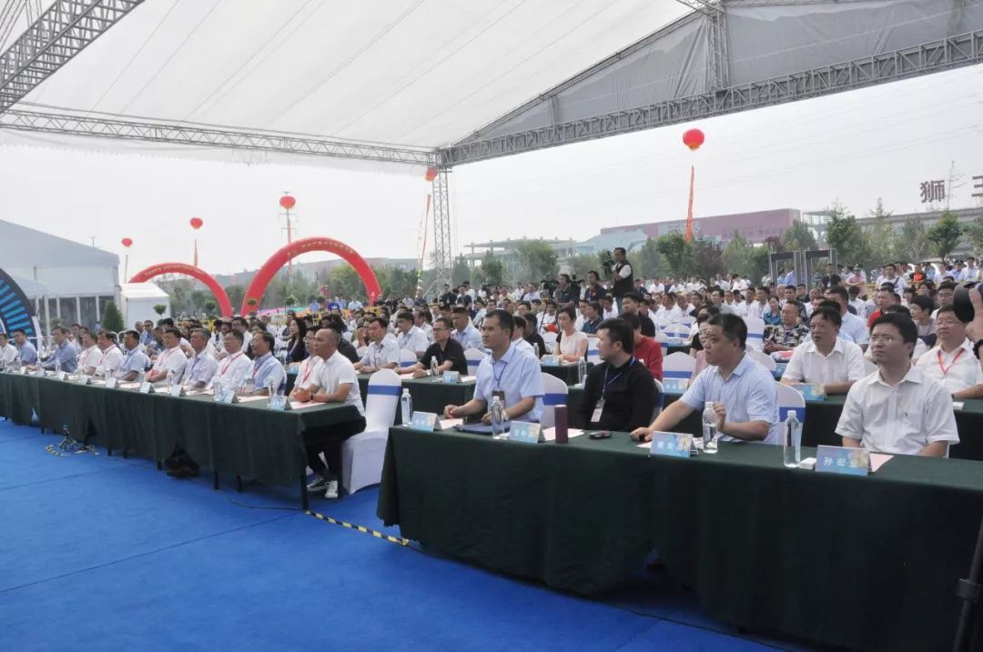 为期四天!第十九届中国(淄博)国际陶瓷博览会今天在张店开幕啦!