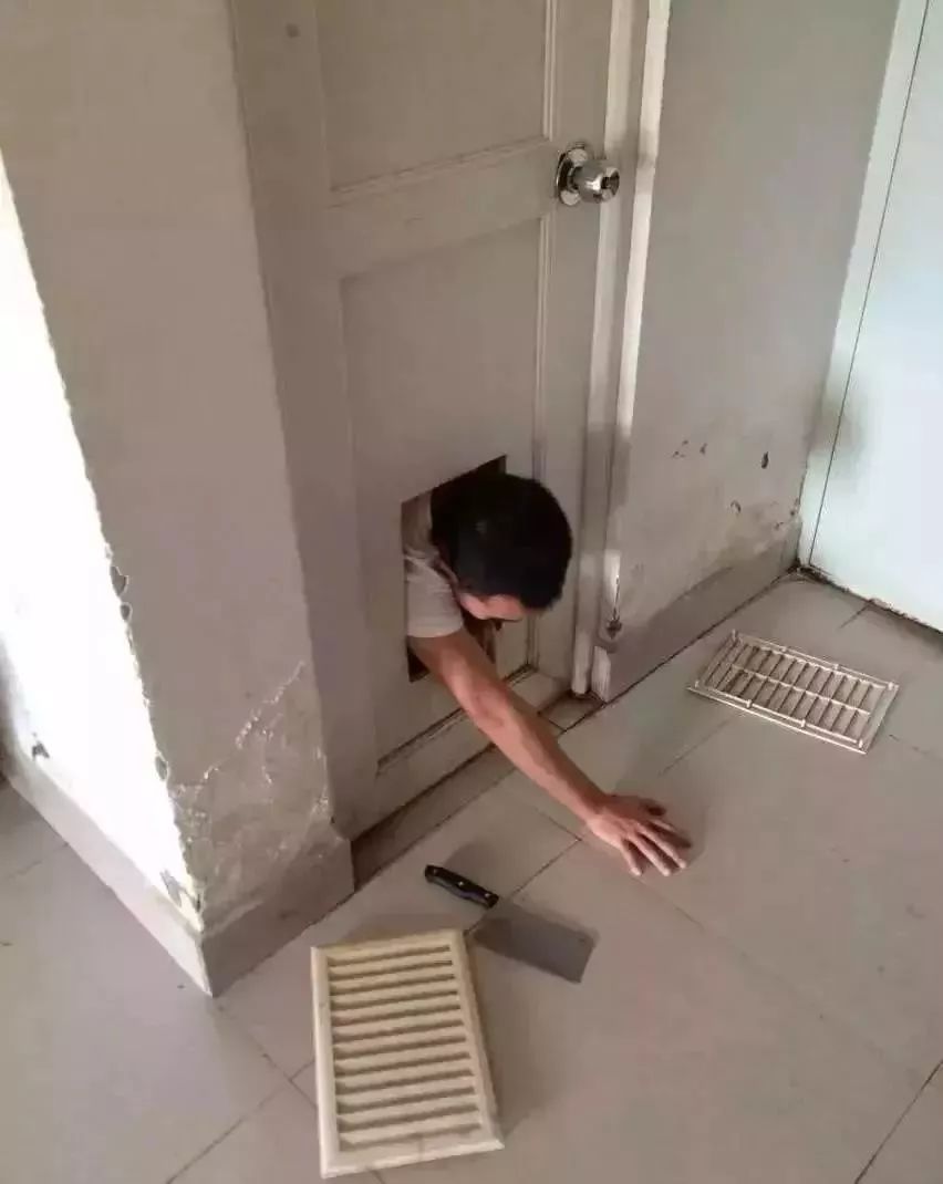卫生间的门锁坏了打不开怎么弄 fb05d5abd2c24230a902ab1b9b049399.jpeg
