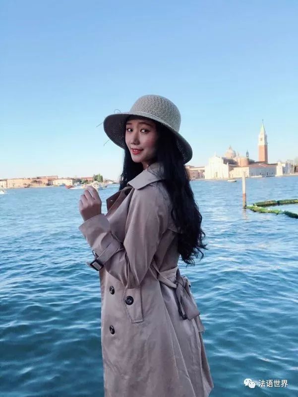 法语女生:在法国留学,爱烹饪,爱旅行,爱王者荣耀