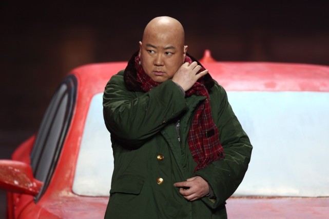 每当春晚中一个光头的演员出现时,大家就知道是他,郭冬临来了!