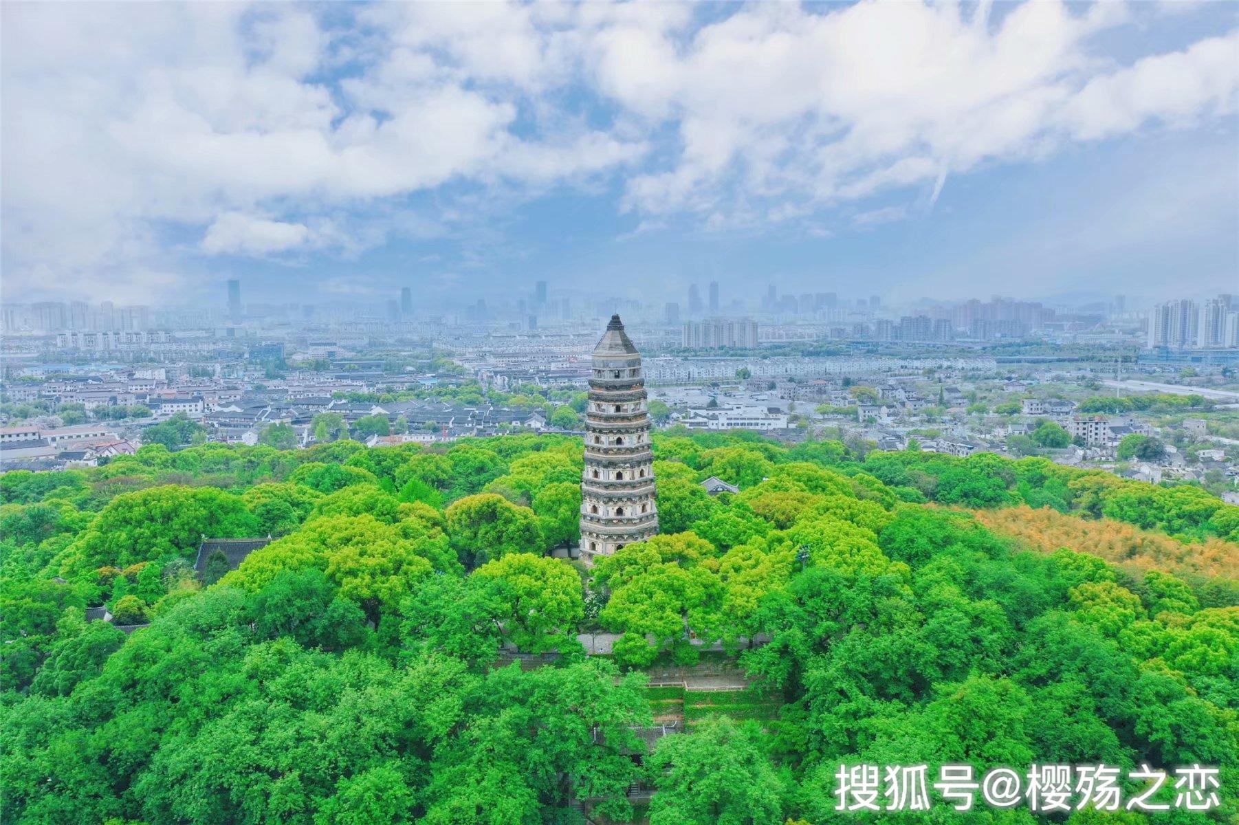 南宁什么时候gdp破万亿_南宁捡尸(3)