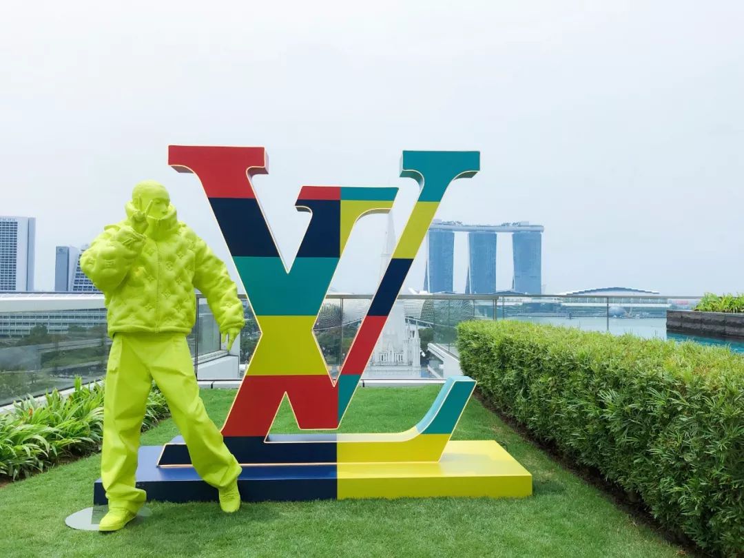 LV 出了蝙蝠侠战袍，酷到没朋友！插图(1)