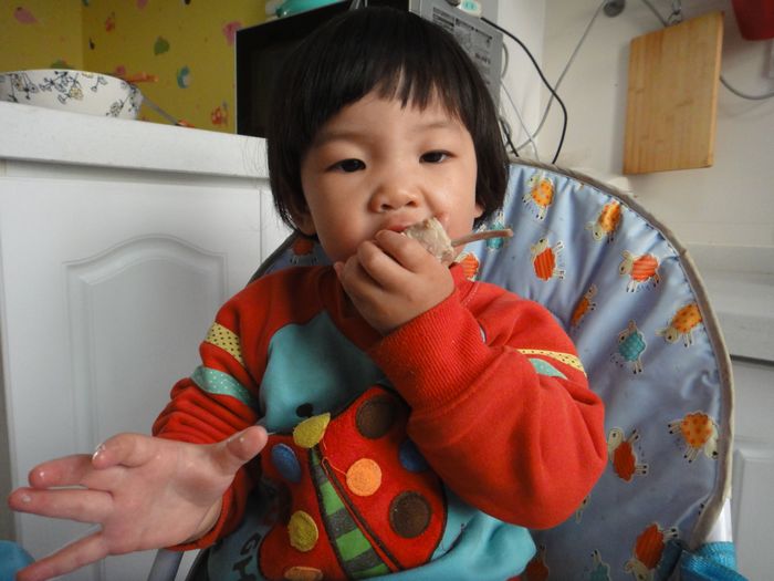                     提醒家长，秋天少给孩子吃此物，容易积食、腹泻，比泡面还脏！