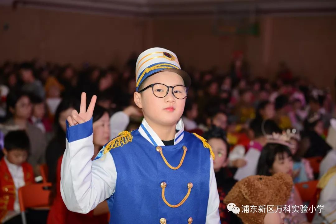 53d677774b8d4ab7ae5d1a58fde677a7.jpeg