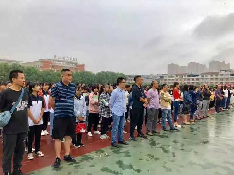 6),安州中学全体师生齐聚在操场,举行了 2019-2020学年开学典礼暨教师