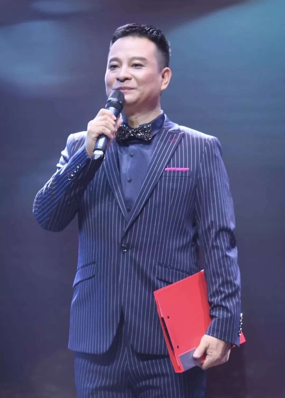 独家视频 | 诗朗诵《中华颂》侯红琴、张涛