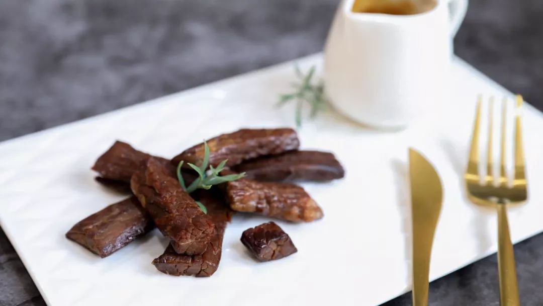 高品质牛肉干每日分享 8f093af686e1431f8078b7c473697580.jpeg