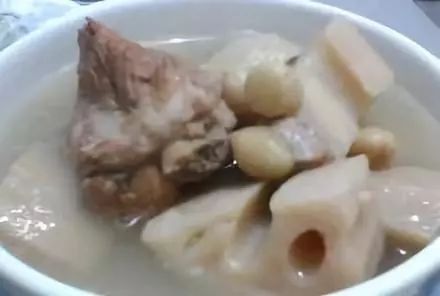 莲藕排骨汤怎样炖好吃 912d16e6d6eb442ca7c0744cd45e8a3a.jpeg
