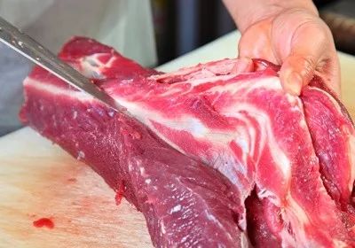 怎么挑选新鲜牛肉 a38b6d1b82ee408b84bb739bbe0e8599.jpeg
