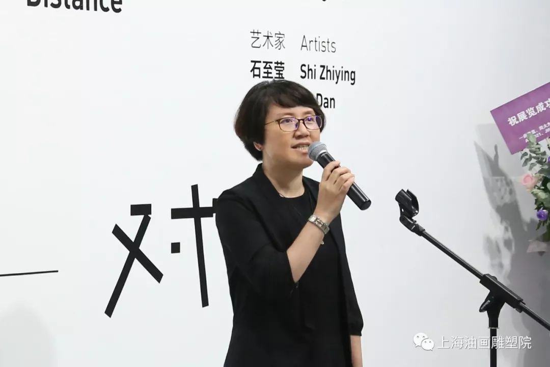 上海油雕院l展览相对距离石至莹鲁丹双个展在上海油画雕塑院美术馆