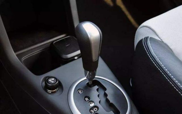 自动挡变速箱维修连锁店 bcfed516ae86403ab059b9627255c9d6.jpeg