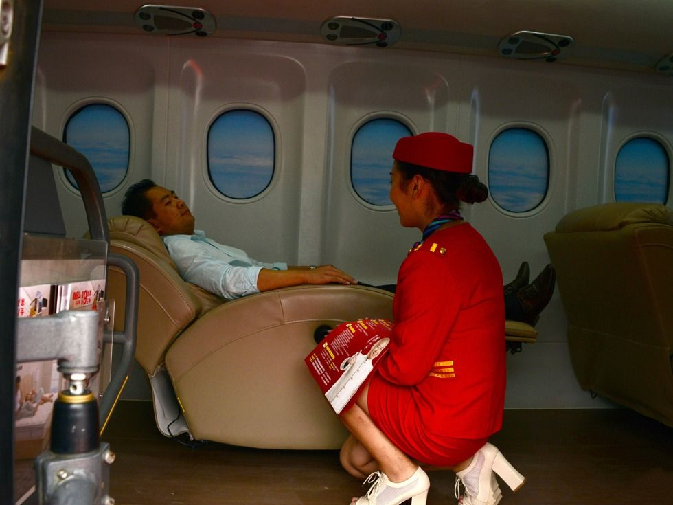 坐飞机有什么不舒服 d1351d15a63d49fca62c6e3ad56d9e69.jpeg