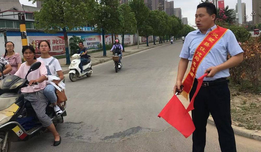 在龙山广场,南关桥头,隅顶口,西关桥头,迎宾大道与钟灵大道交叉口