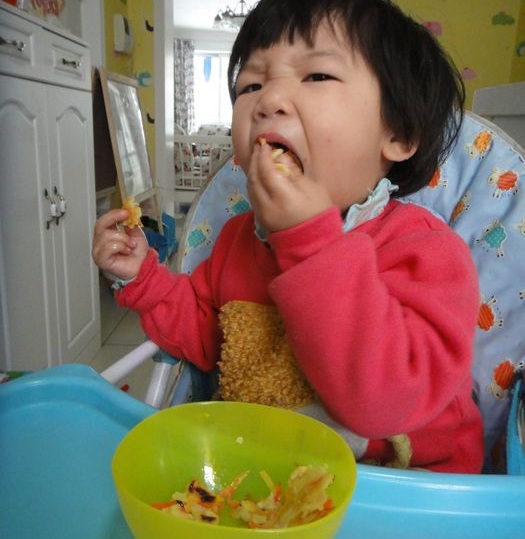                     提醒家长，秋天少给孩子吃此物，容易积食、腹泻，比泡面还脏！