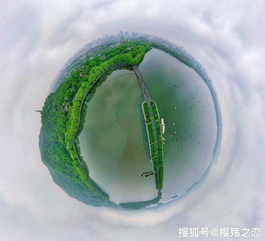 铁路客运站|同为“人间天堂”，究竟谁更胜一筹？