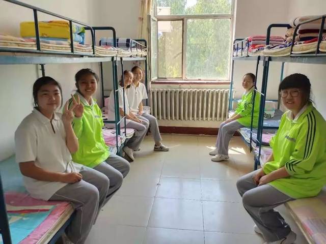 学礼仪守纪律强规范展风采包24中入学教育系列活动二