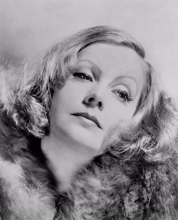 [周末映画]葛丽泰 · 嘉宝:一生未嫁的神密冰山