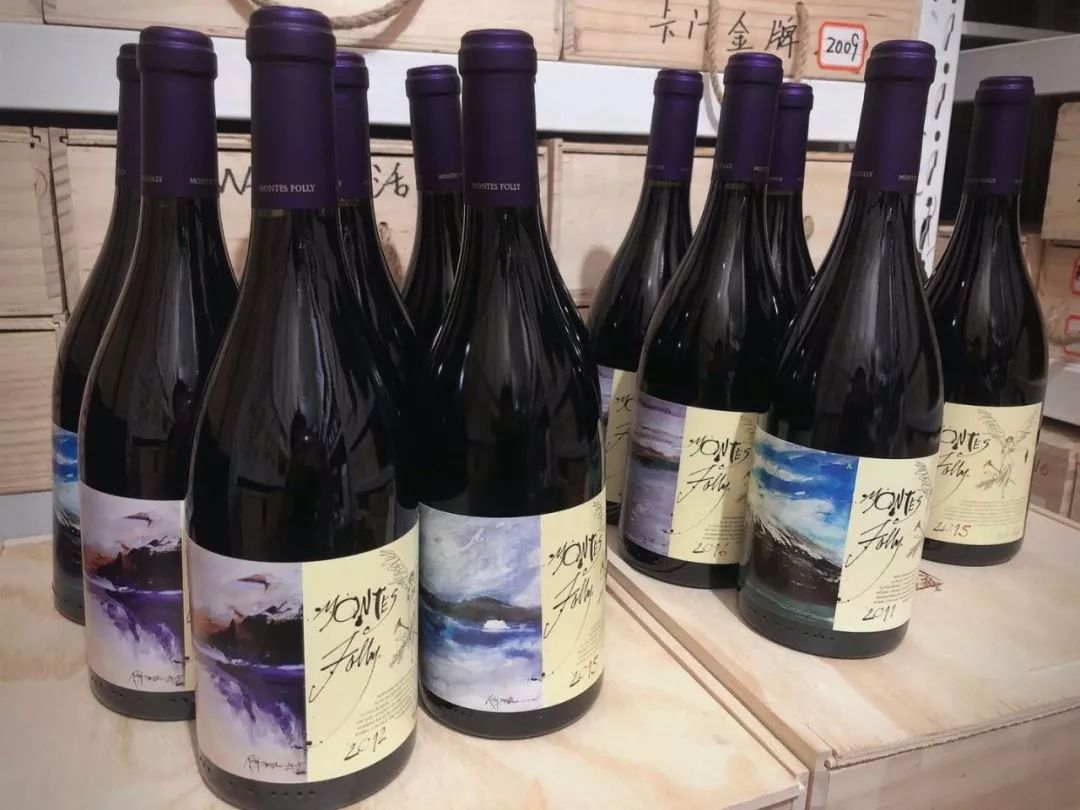 它从以前到现在，都是智利乃至整个葡萄酒界里公认的“智利最好的西拉葡萄酒”: Montes Folly蒙特斯富乐_搜狐网