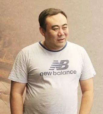 整脊,阴阳,以及各种疑难杂症,他就是被称为 岐黄怪才的 黄晓晨老师