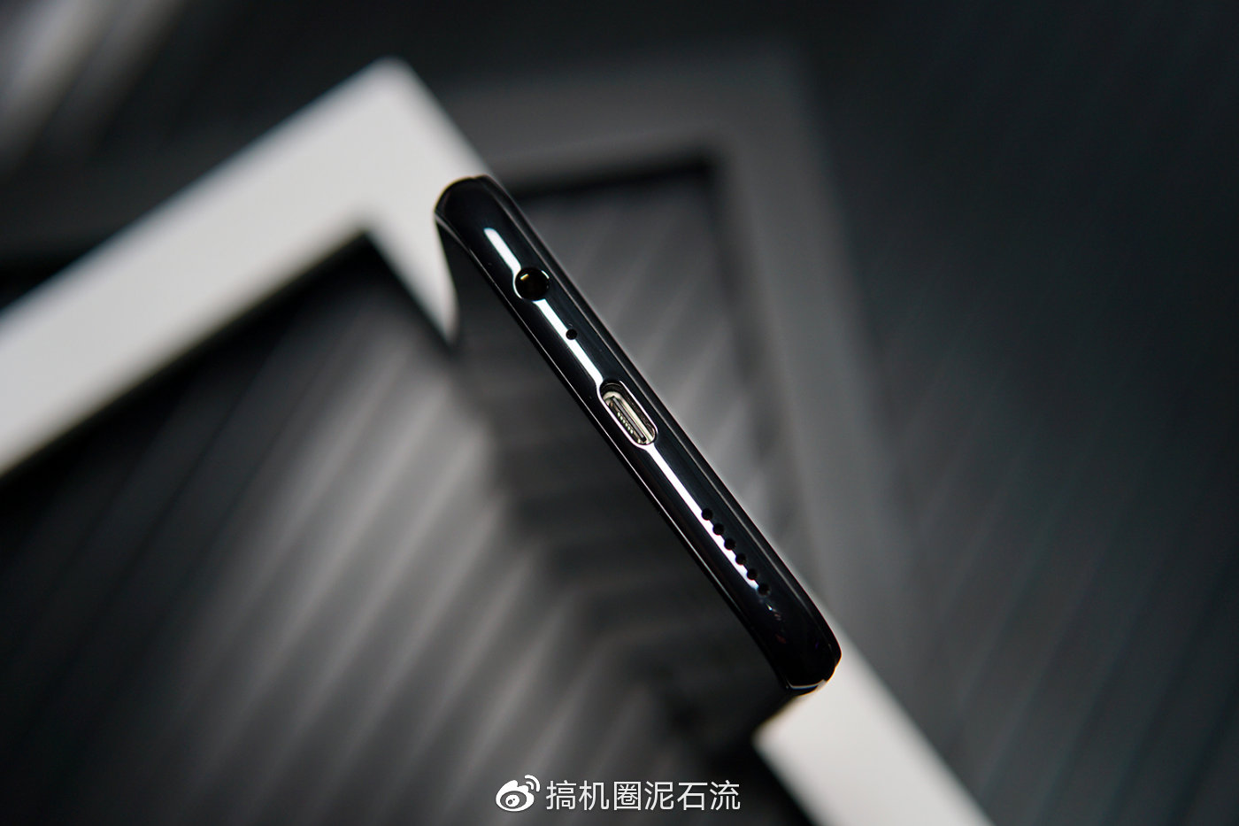 2000元档的水桶机生而无畏的vivoiqooneo上手评测