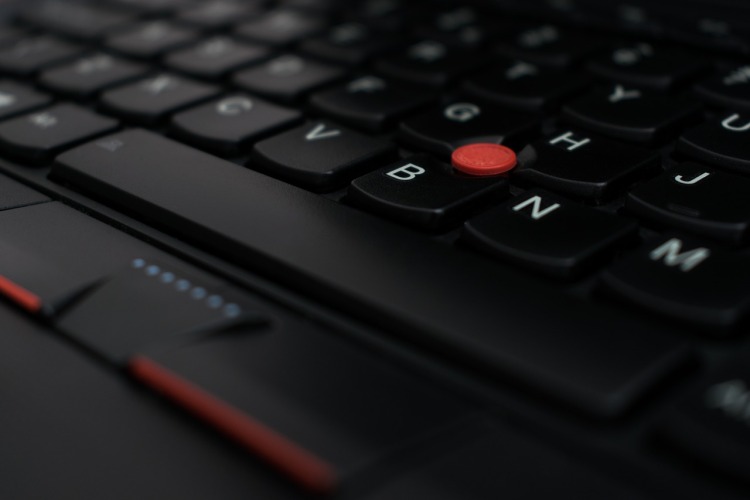 27年浮沉，ThinkPad小红点的“红色变革”