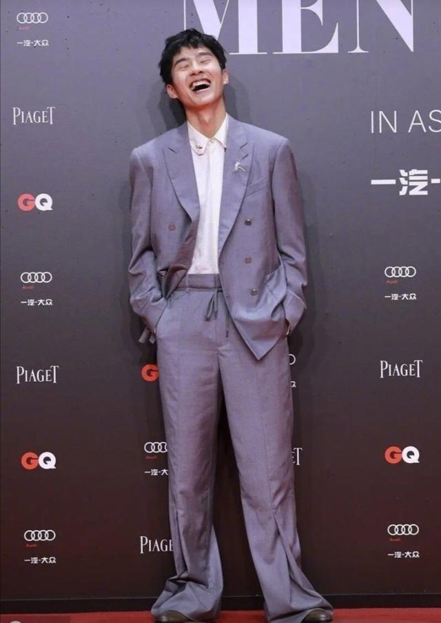 ���ֲ��ٵ͵�?ȫ�������������򿨵�������!ȴ���Ȼ�ܵ���ɱ?