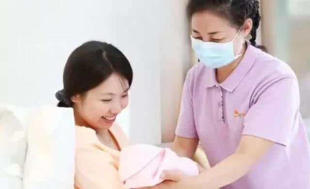                     原创            若宝宝出现这些症状，说明宝宝已经“吃撑”，别再给宝宝喂了