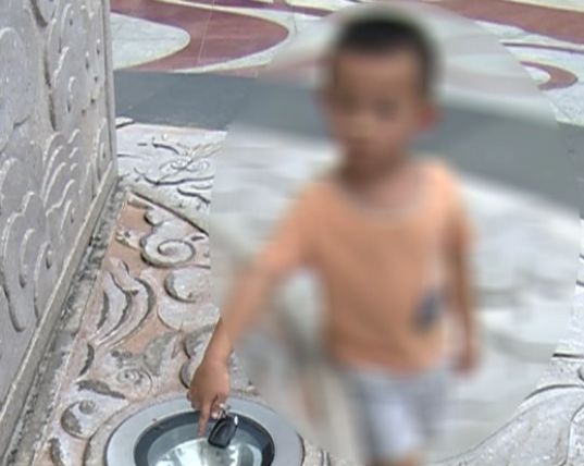                     男童手掌烫伤起水泡，罪魁祸首竟是它！家有小孩的要看看了！