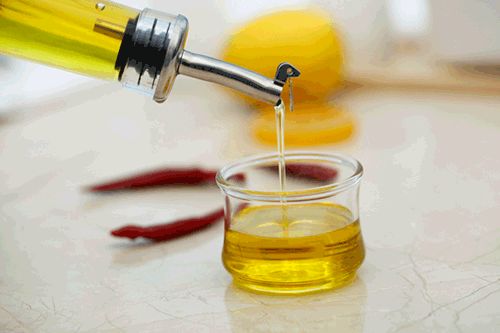 怎么样自己做一个油壶 d98d06cf45de449898efcc789fe92f7b.jpeg