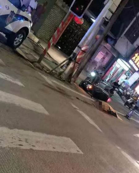 认尸启事:惠来这个路口车祸,摩托车主当场死亡!